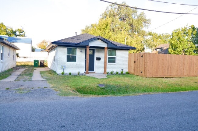 3011 Columbia St in Houston, TX - Building Photo - Building Photo