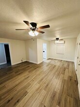 1274 N Cedar St, Unit B in Chico, CA - Foto de edificio - Building Photo