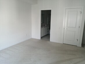 15938 27 Av in Surrey, BC - Building Photo - Building Photo