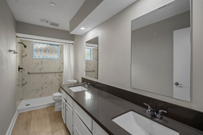 22114 Merrymount Dr