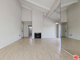 1538 11th St in Santa Monica, CA - Building Photo