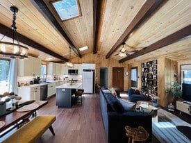 26928 WA-525 in Coupeville, WA - Building Photo