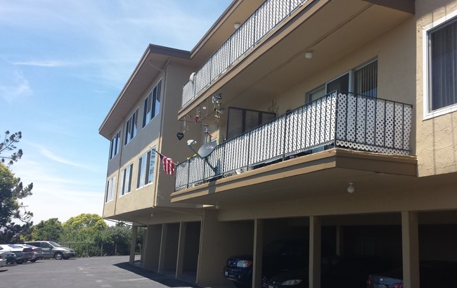 The Mariner Apartments in Vallejo, CA - Building Photo - Building Photo