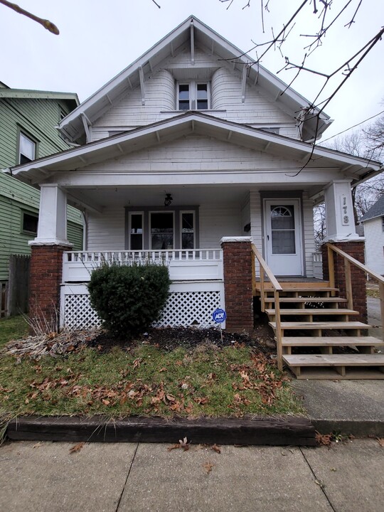 178 Hyde Ave in Akron, OH - Building Photo