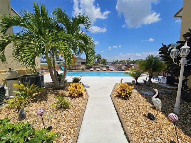 521 SW 47th Terrace in Cape Coral, FL - Building Photo - Building Photo