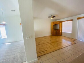 3122 Flower Garden Ct in North Las Vegas, NV - Foto de edificio - Building Photo