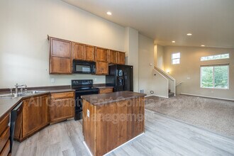 2237 Sopris Cir in Loveland, CO - Building Photo - Building Photo
