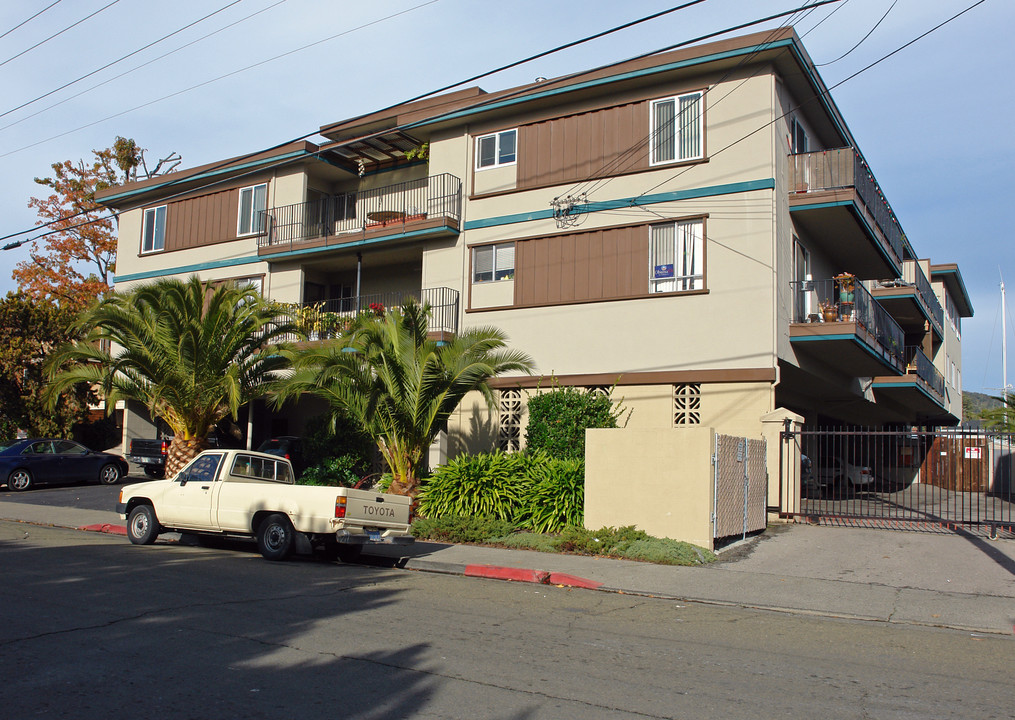 460 Canal St in San Rafael, CA - Foto de edificio