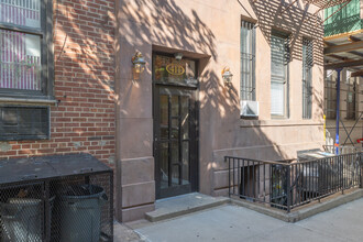 411 E 88th St in New York, NY - Building Photo - Building Photo