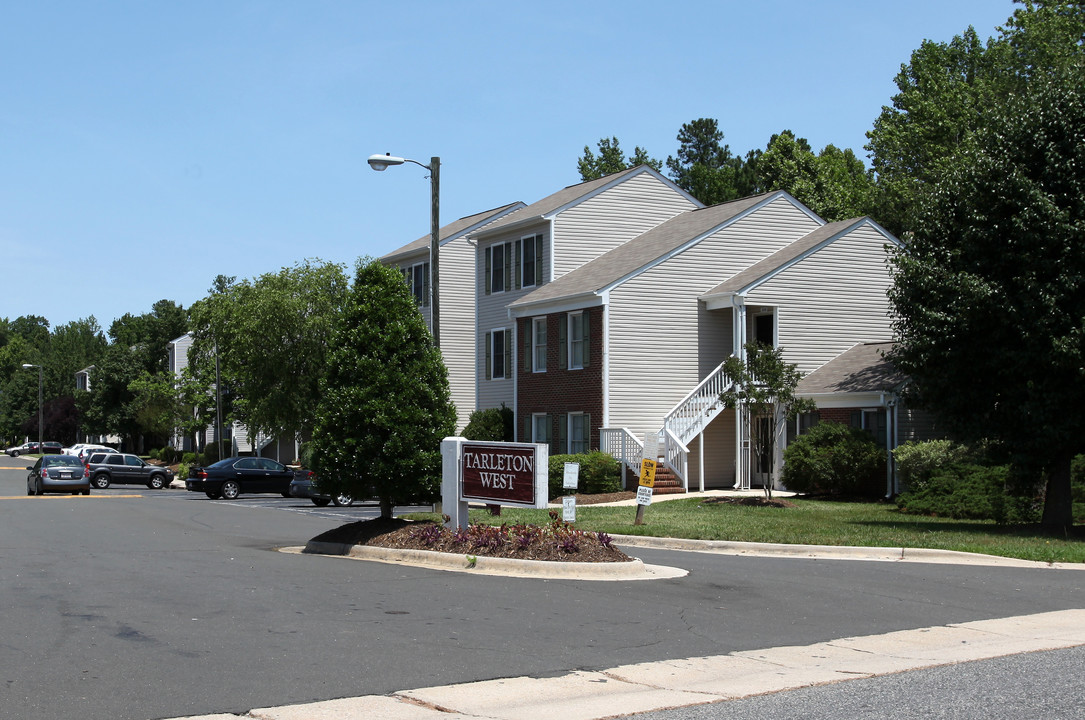 Tarleton East & West in Durham, NC - Building Photo