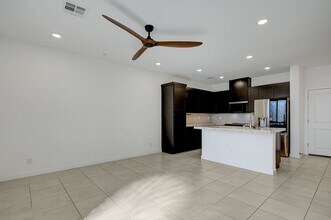 230 Freeport Vw Pl in Henderson, NV - Building Photo - Building Photo