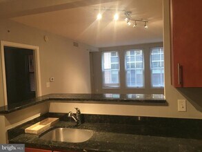 915 E St NW in Washington, DC - Building Photo - Building Photo