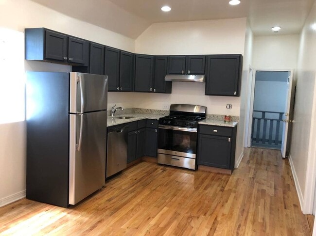 5906 S La Salle St in Chicago, IL - Building Photo - Building Photo