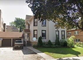 414 S Maple Ave in Oak Park, IL - Building Photo