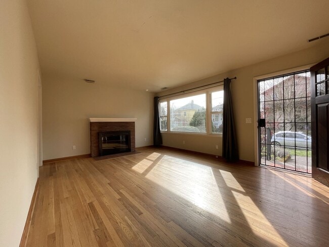 1341 SE Tenino St in Portland, OR - Building Photo - Building Photo