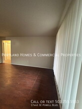 17446 SE Powell Blvd in Portland, OR - Building Photo - Building Photo