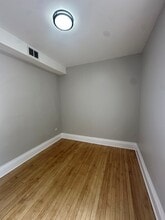 5200 S Carpenter St, Unit 2R in Chicago, IL - Building Photo - Building Photo