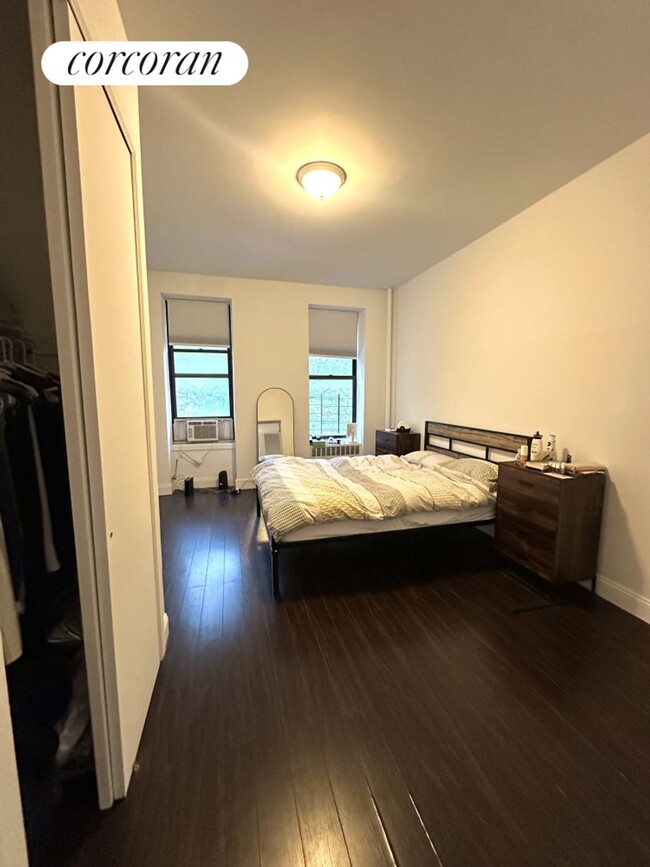 property at 1580 1st Ave