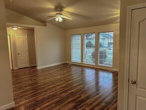 1435 N Inez Pl in Meridian, ID - Building Photo - Building Photo