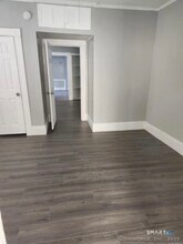 18 S Whitney St in Hartford, CT - Building Photo - Building Photo