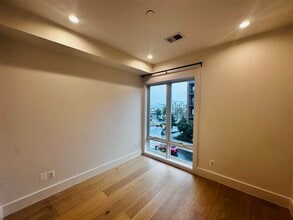1658 K St NE, Unit 1658 k street NE in Washington, DC - Building Photo - Building Photo