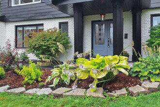 9 Parker Ct in Barrie, ON - Building Photo - Building Photo