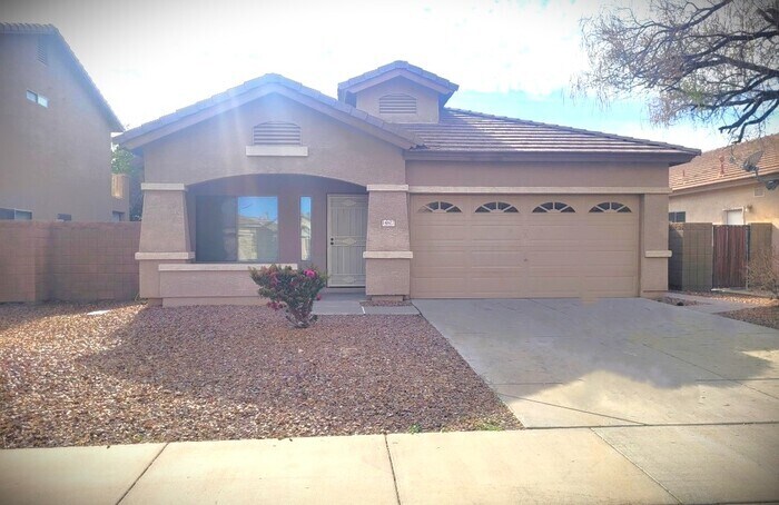 14607 W Redfield Rd in Surprise, AZ - Building Photo
