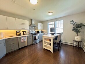 180 K St, Unit 2 in Boston, MA - Building Photo - Building Photo