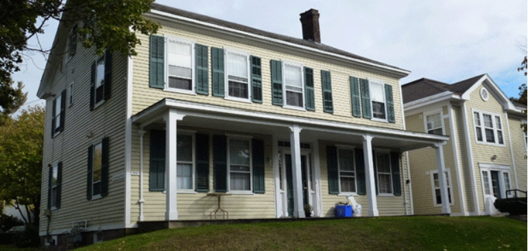 118 S Willard St in Burlington, VT - Building Photo