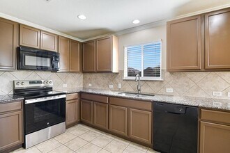 101 King Elder Ln in Leander, TX - Building Photo - Building Photo