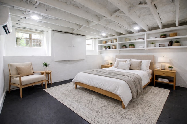 1713 E Main St, Unit Basement Apartment in Chattanooga, TN - Building Photo - Building Photo