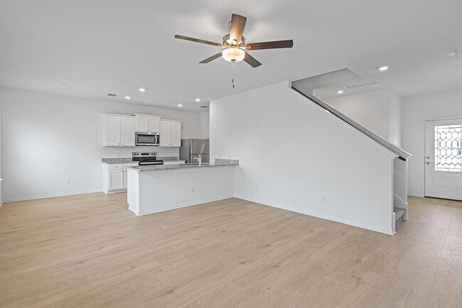 14620 Wahlbergs Wy in Elgin, TX - Building Photo - Building Photo