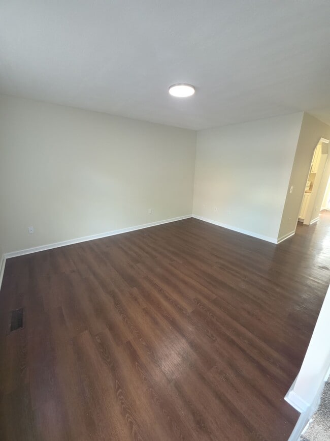 1219 Byrne Ave, Unit B in Cookeville, TN - Foto de edificio - Building Photo
