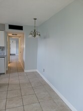 1120 102nd St, Unit 9 in Bay Harbor Islands, FL - Building Photo - Building Photo