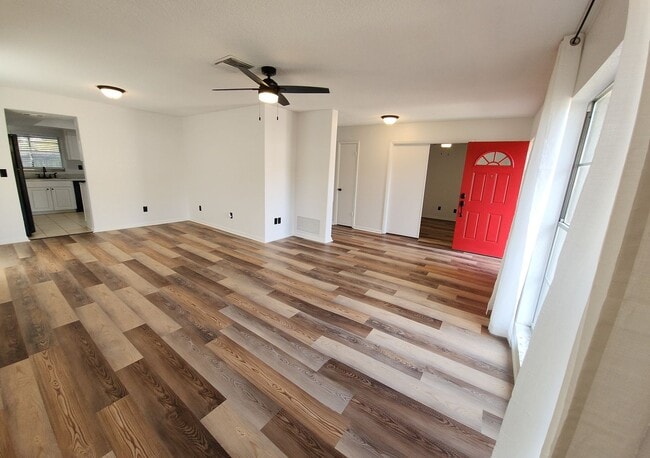 14919 Old Pointe Rd in Tampa, FL - Building Photo - Building Photo