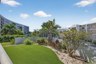 1190 Jimmy Buffett Mem Hwy, Unit 1190 in Jupiter, FL - Building Photo - Building Photo