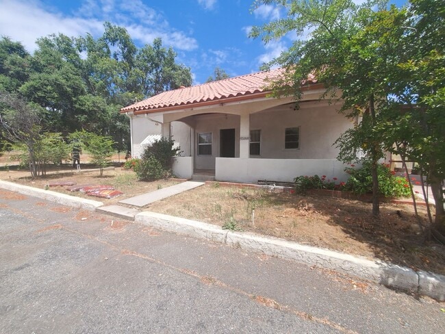 property at 24570 Washington Ave