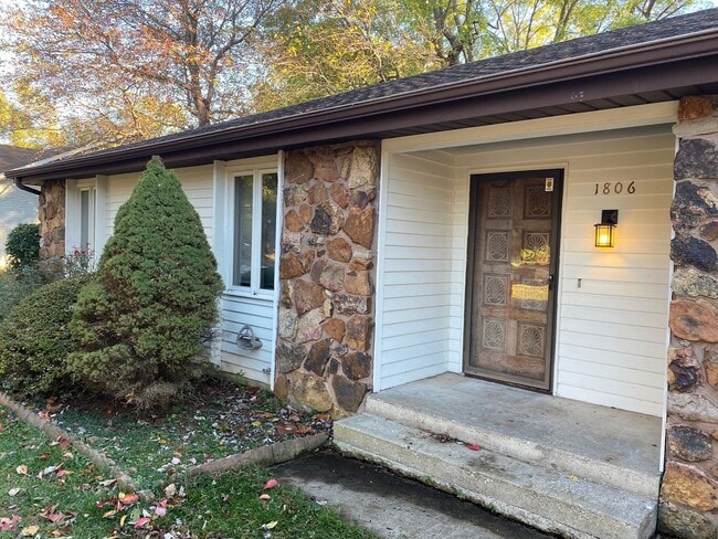 1806 W Cherokee St in Springfield, MO - Building Photo - Building Photo