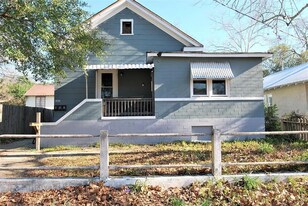 1727 Starnes St, Unit A in Augusta, GA - Building Photo