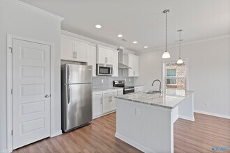 211 Holt St in Meridianville, AL - Building Photo - Building Photo