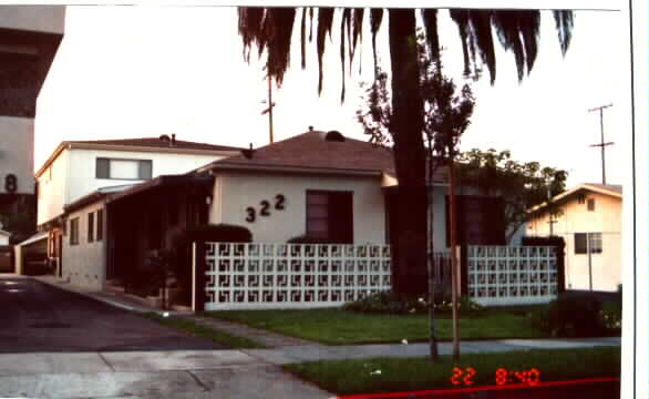 322 W Elk Ave in Glendale, CA - Building Photo - Building Photo