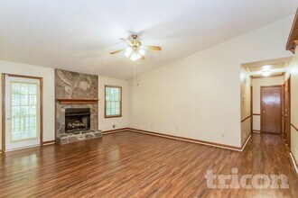 1430 Hillside Pl SE in Conyers, GA - Building Photo - Building Photo