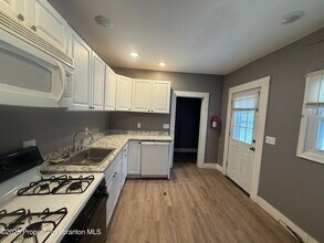 417 Willow St in Scranton, PA - Building Photo - Building Photo