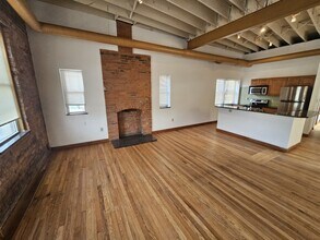 2800 Mayfield Rd in Cleveland Heights, OH - Building Photo - Building Photo