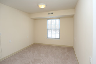 Hopkins Court Apartments in Getzville, NY - Building Photo - Interior Photo