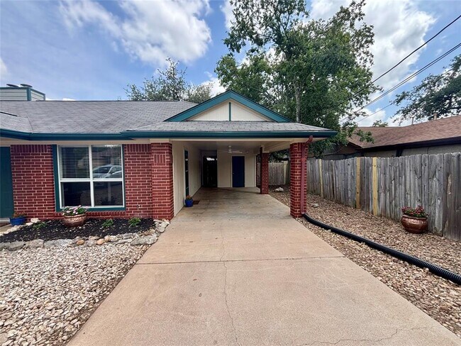 808 Lone Star Dr in Cedar Park, TX - Building Photo - Building Photo