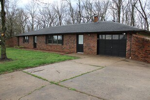 8597 County Rd 134 in Williamsburg, MO - Building Photo