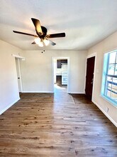 715 E Harris Ave in San Angelo, TX - Foto de edificio - Building Photo