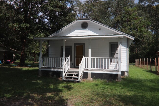 2773 Evergreen in Silsbee, TX - Building Photo - Building Photo
