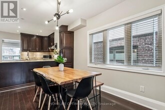 52 Hillsdale Ave W in Toronto, ON - Building Photo - Building Photo